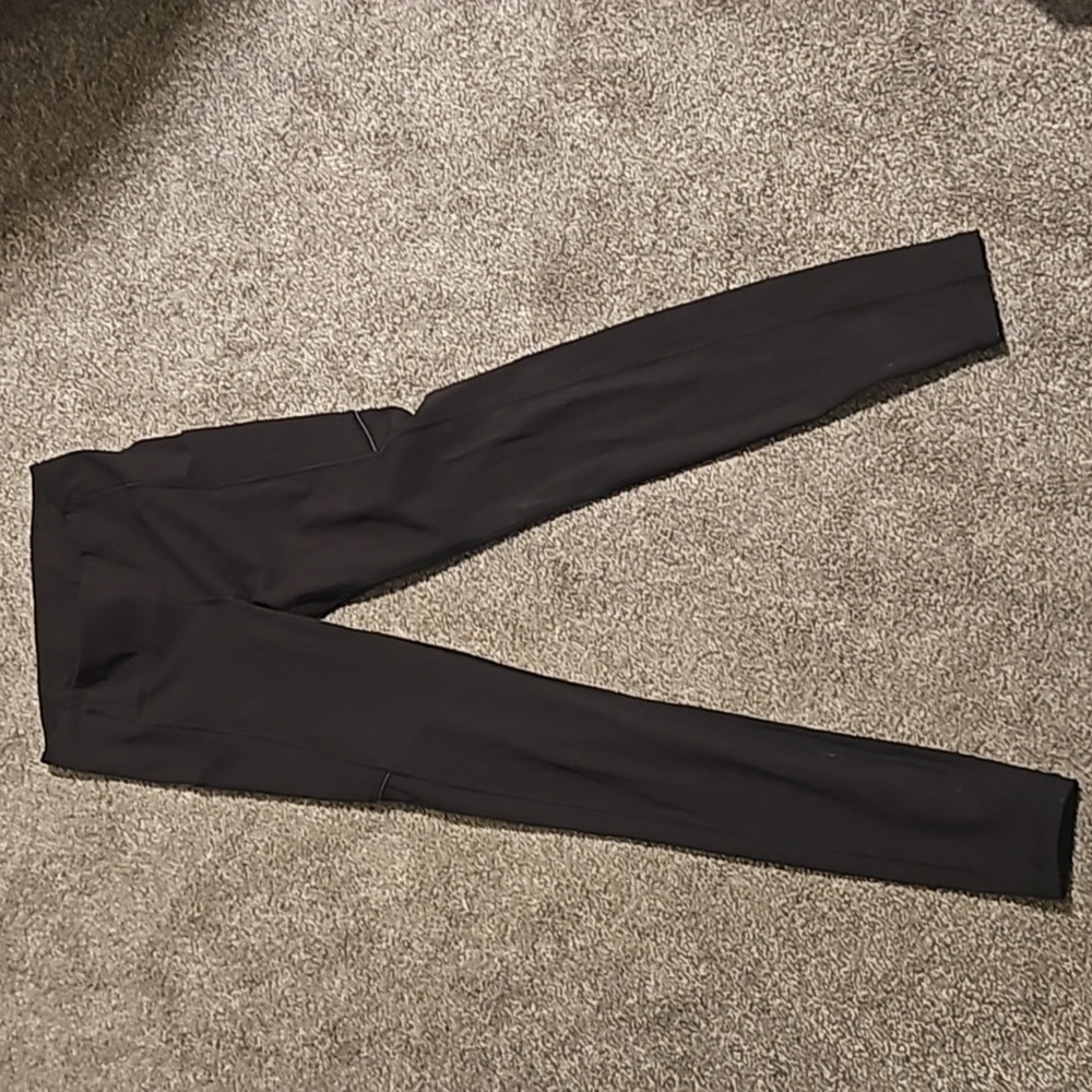 Lulu leggings size 4
